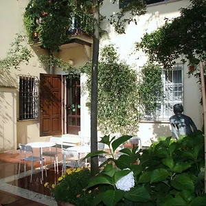 https://bb-casa-dei-poeti.it-lombardy.com